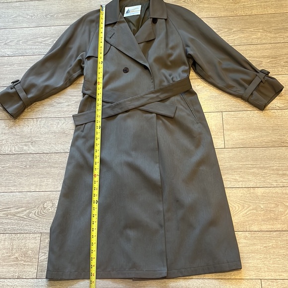 London Fog Trench Coat - Picture 3 of 7